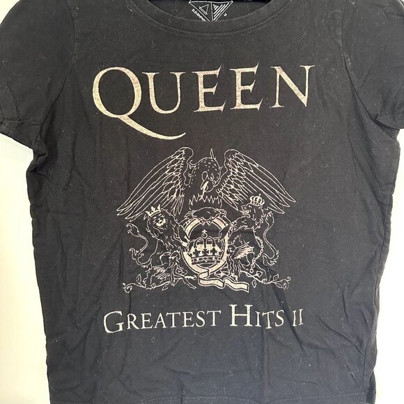 Queen Greatest Hits Short Sleeve Shirt - Medium - Picture 3 of 4